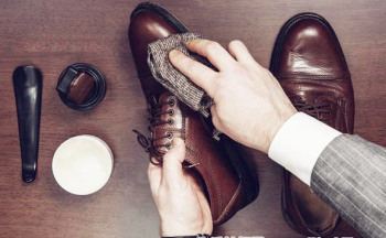 How to clean and shine shoes on sale